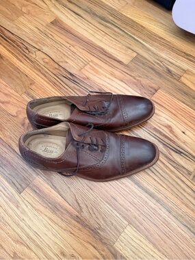 G.H. Bass & Co. Brown Leather Cap-Toe Derby with Brogue Detailing